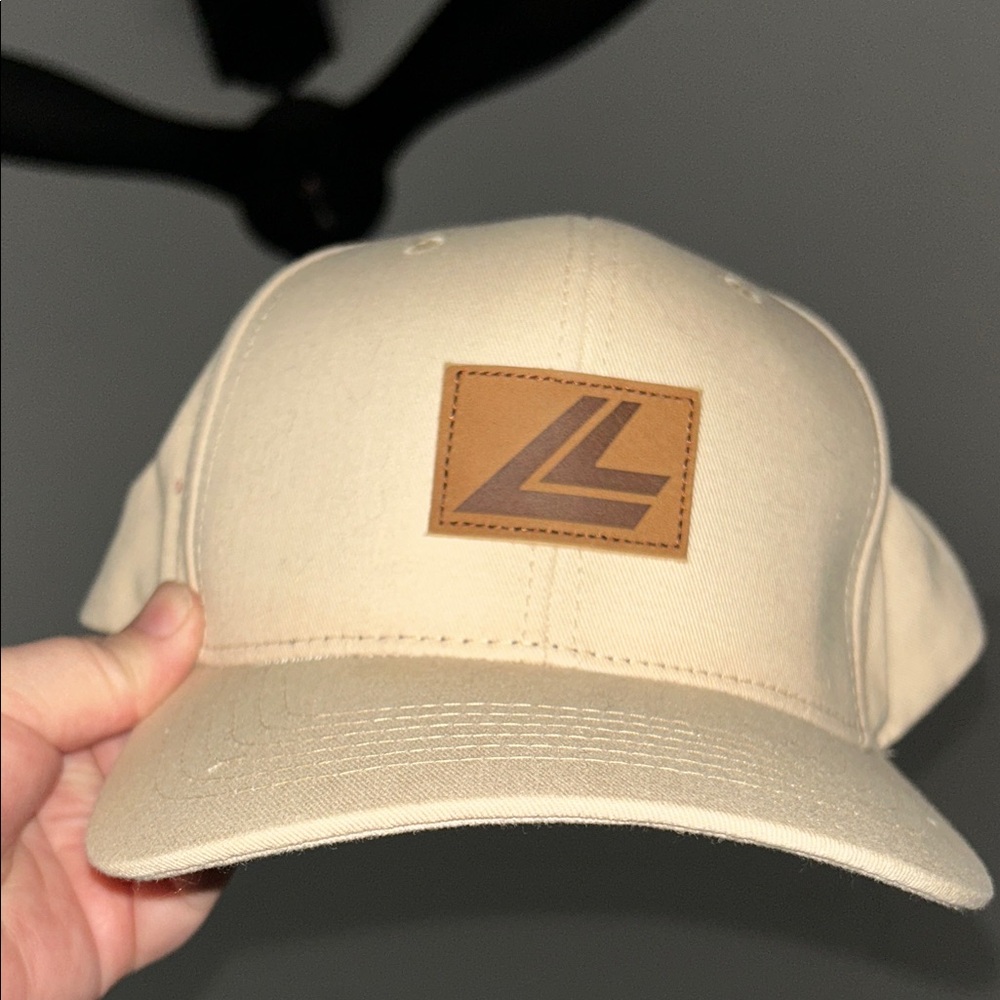 Lange Beige Logo Cap